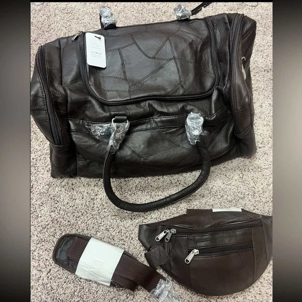 NEW BROWN DUFFLE BAG WITH ACCESSORIES